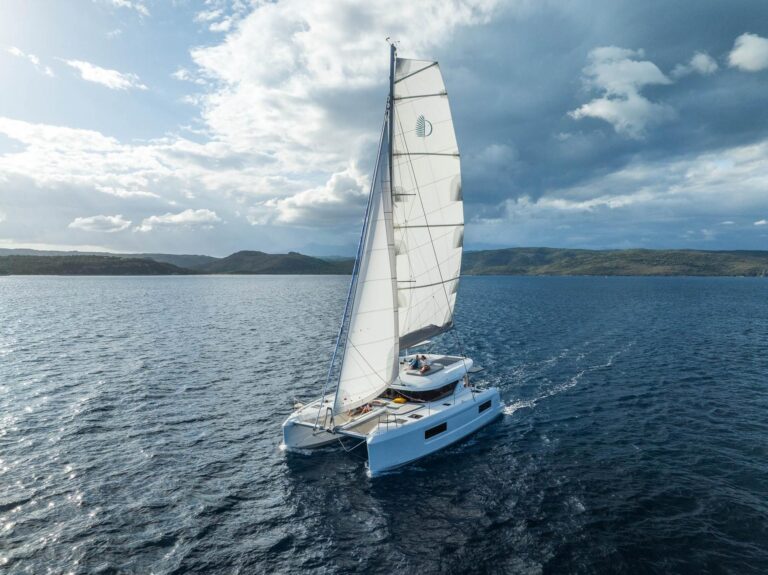 Lagoon 38