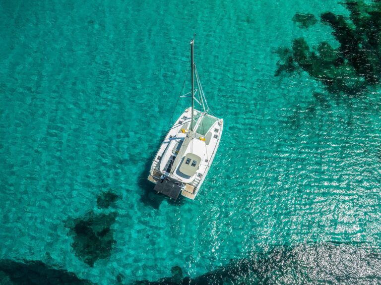 Lagoon 38