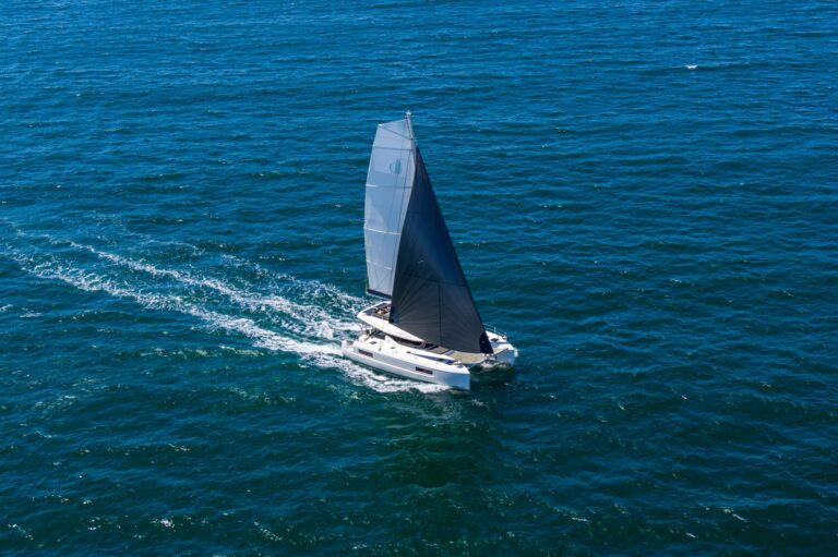 Lagoon 43