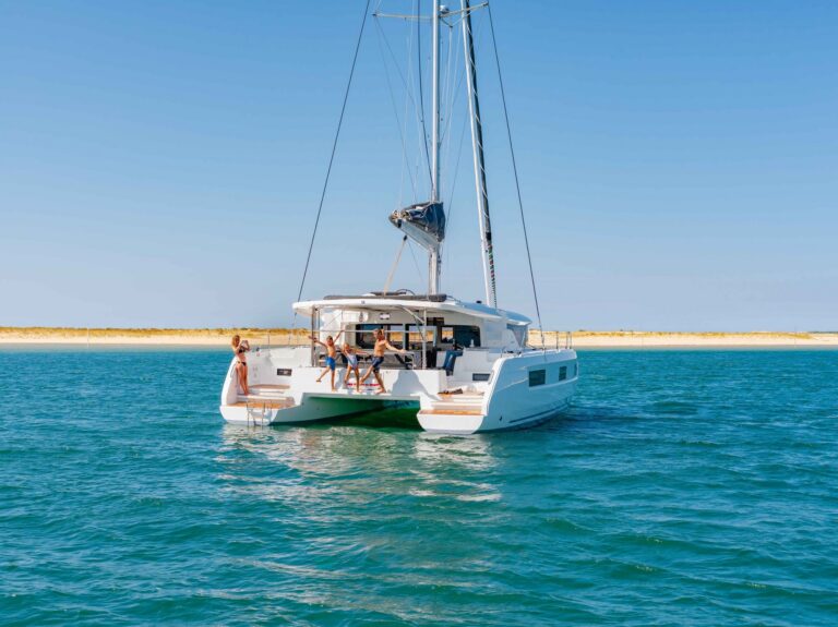 Lagoon 46 Iconic