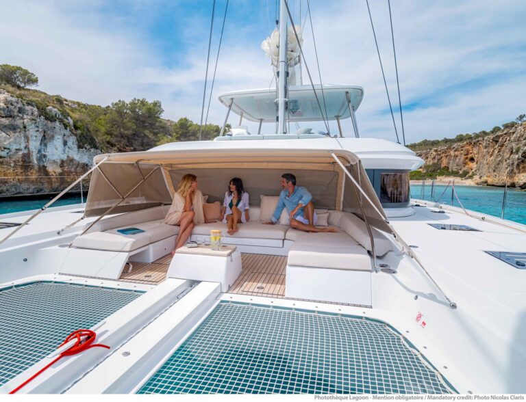 Lagoon 55