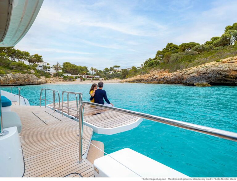 Lagoon 55