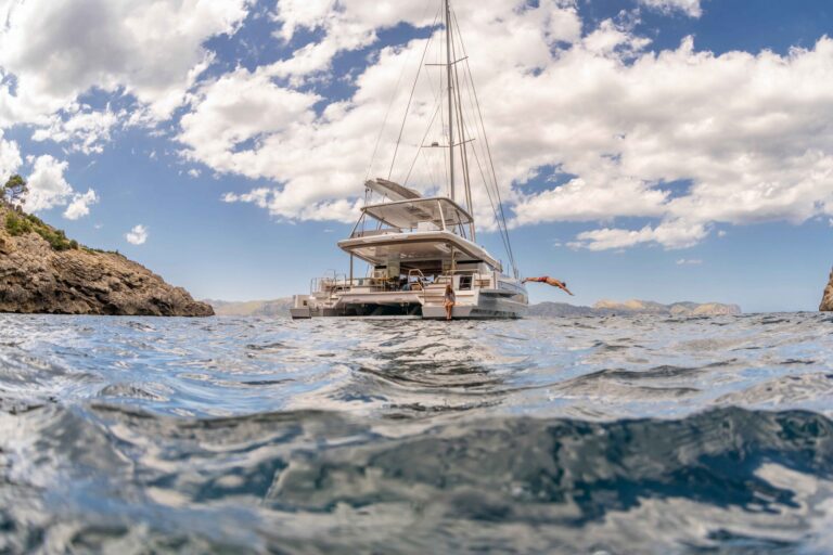 Lagoon 60